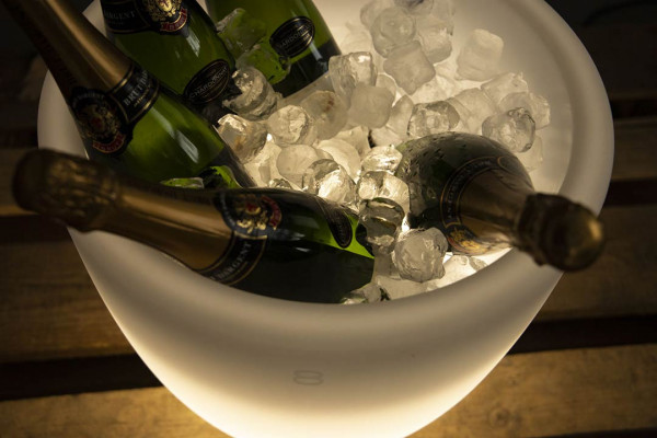 Leuchtzylinder Shining Curvy Cooler, weiß mit WW LED.