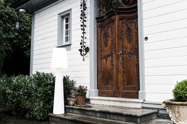 Stehleuchte No.1, 160cm, Farbe weiß mit WW LED