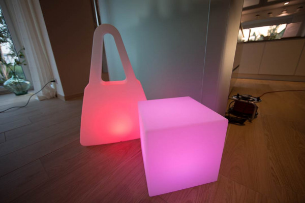 Leuchtwürfel Shining cube 33 cm mit RGB LED / BUNT